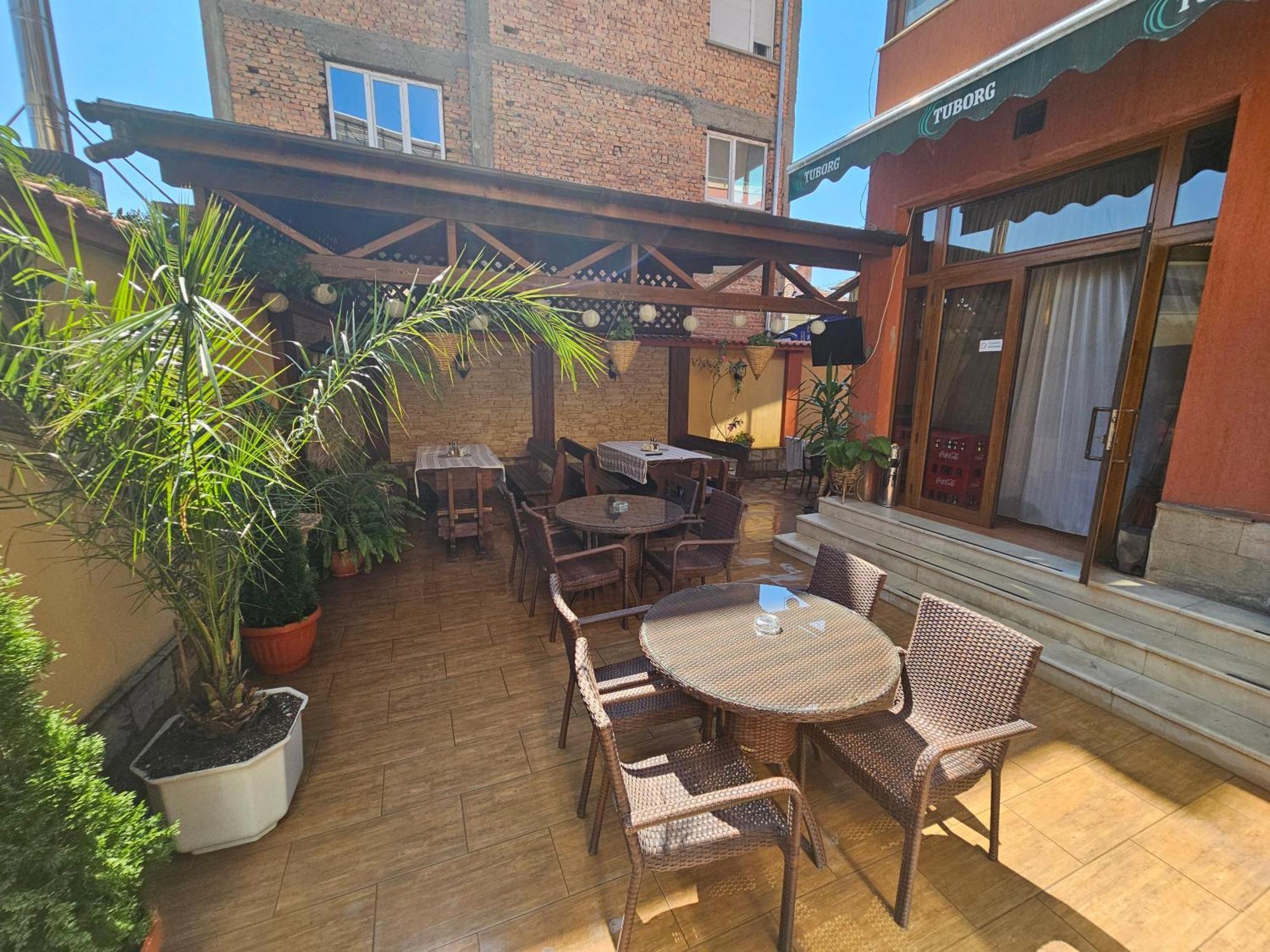 Family Hotel Jeri Velingrado Exterior foto